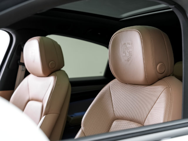 Certified 2023 Porsche Cayenne Platinum Edition AWD/4WD image 10