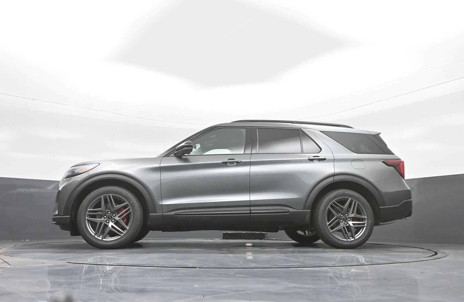 New 2026 Ford Explorer ST image 21