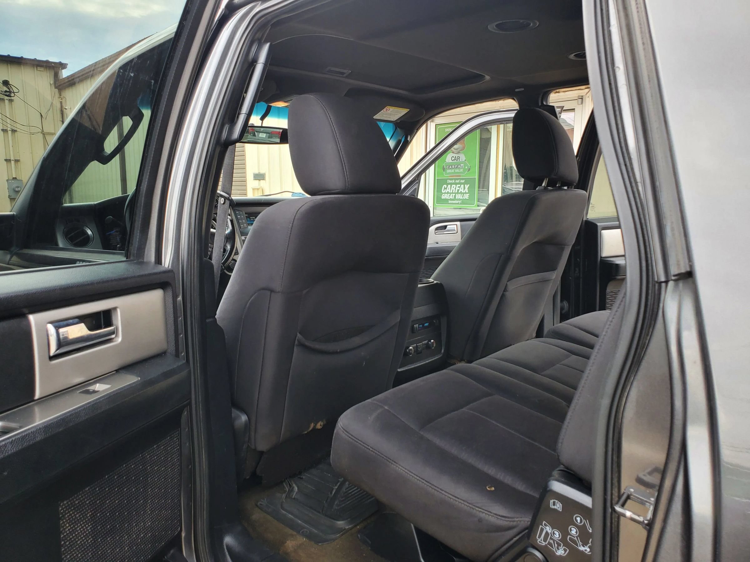 Used 2017 Ford Expedition EL XLT AWD/4WD image 28