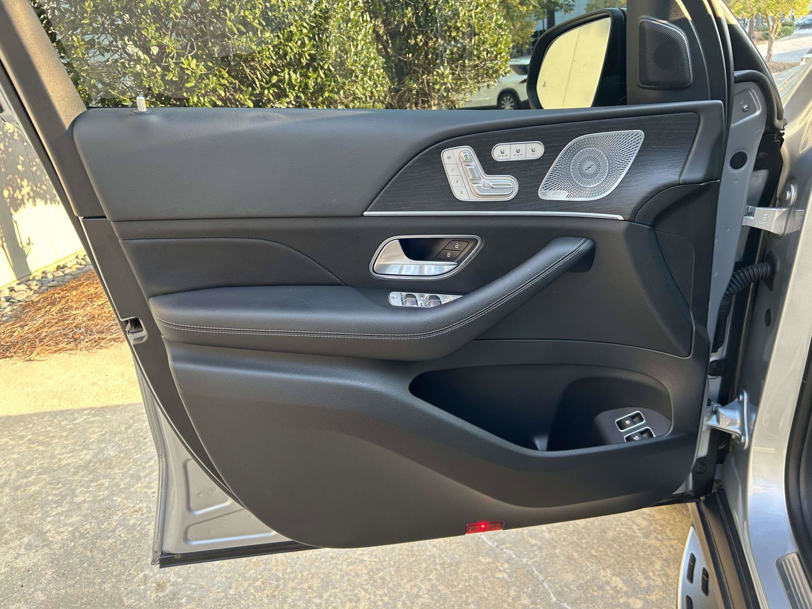 Certified 2025 Mercedes-Benz GLE 450e 4MATIC image 16