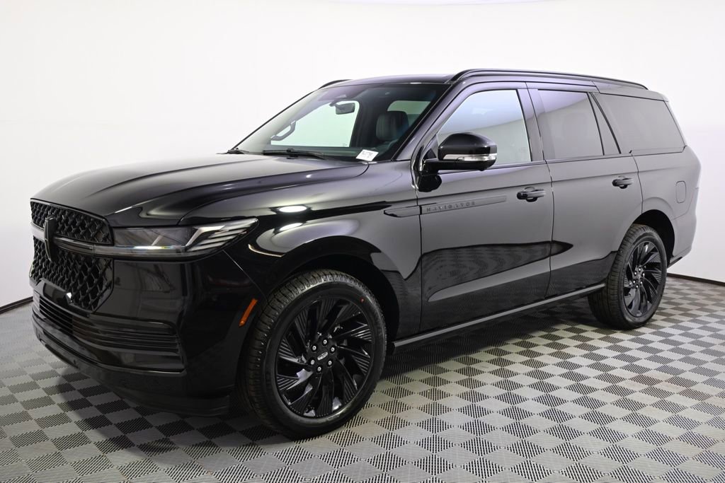 New 2026 Lincoln Navigator Reserve image 2