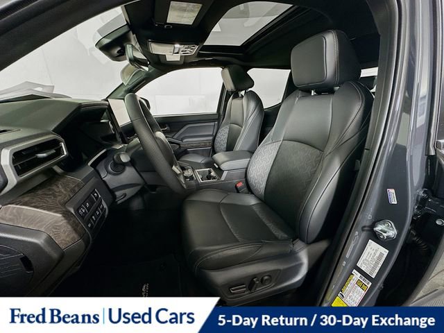 Used 2025 Toyota Tacoma Limited image 23