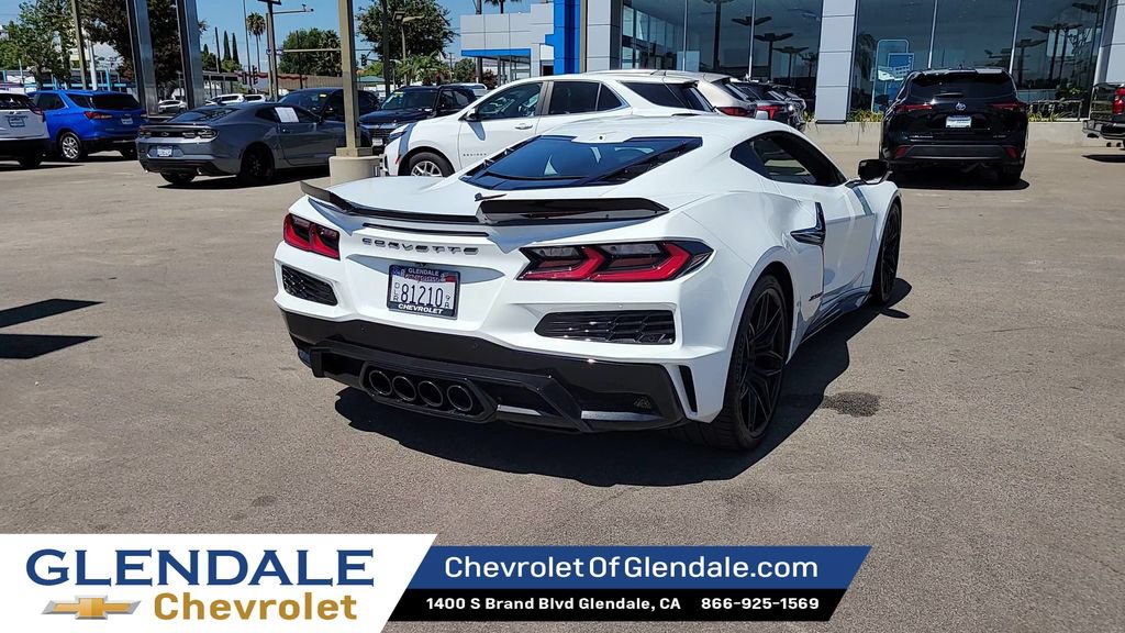 Used 2025 Chevrolet Corvette Z06 RWD image 8
