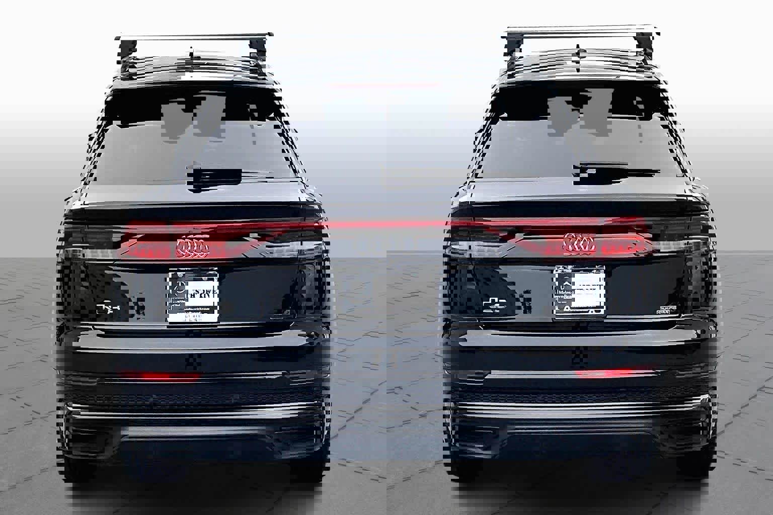 Used 2020 Audi Q8 Premium Plus image 4