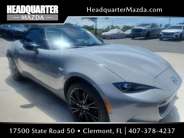 Certified 2025 MAZDA MX-5 Miata Club RWD image 1