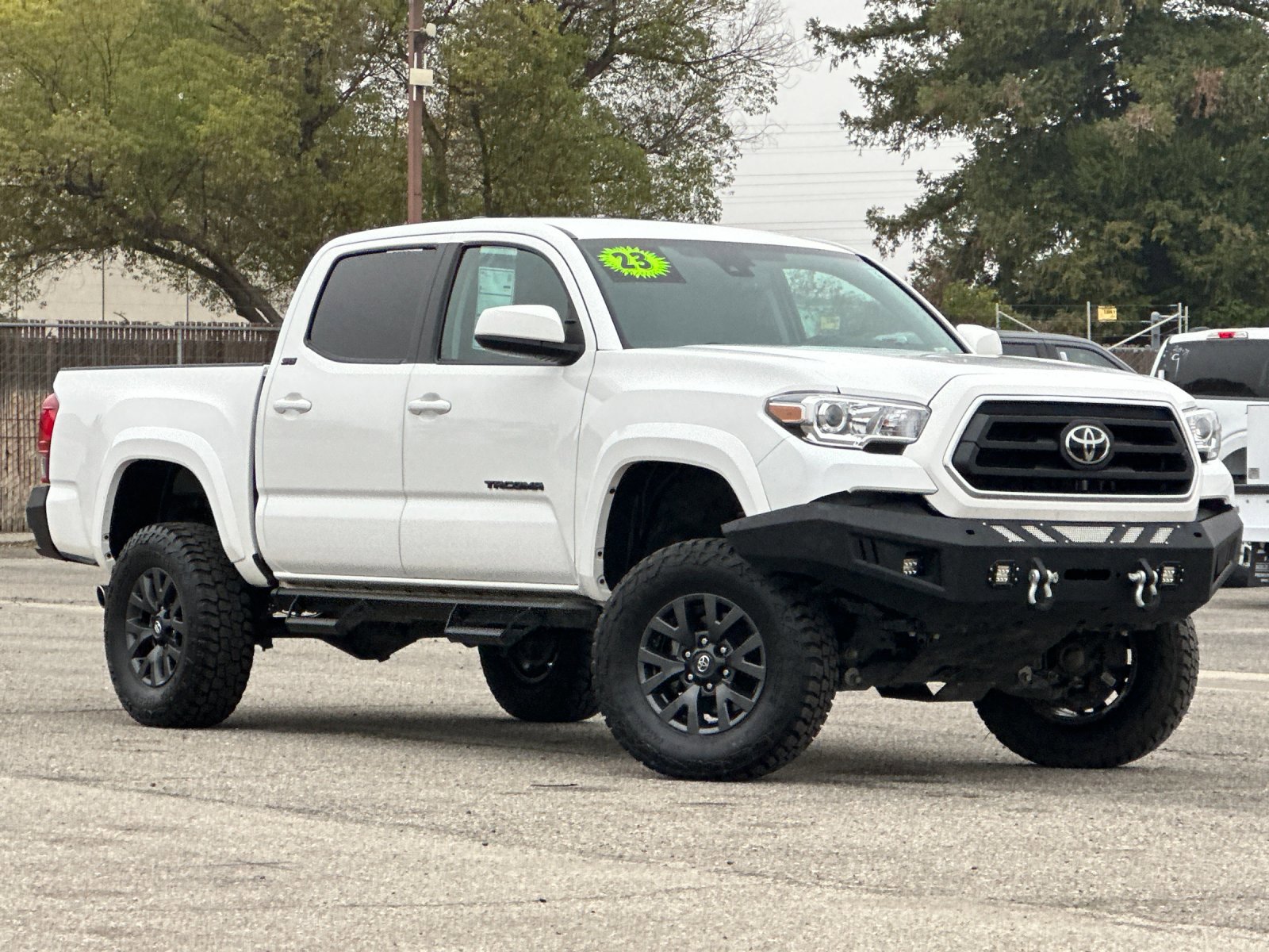 Used 2023 Toyota Tacoma image 2