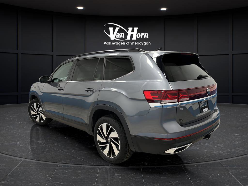 Used 2024 Volkswagen Atlas SE AWD/4WD image 5