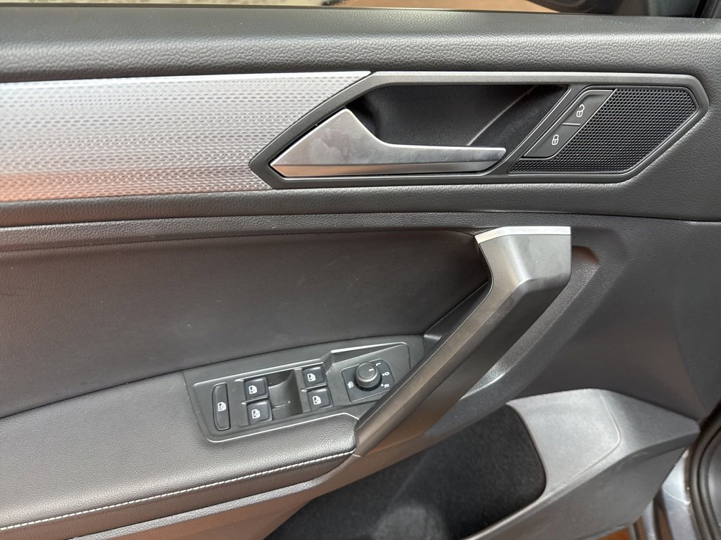 Used 2024 Volkswagen Tiguan S image 24