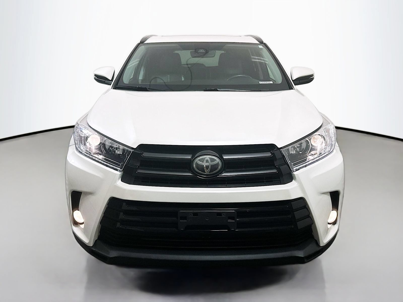 Used 2018 Toyota Highlander SE AWD/4WD image 2