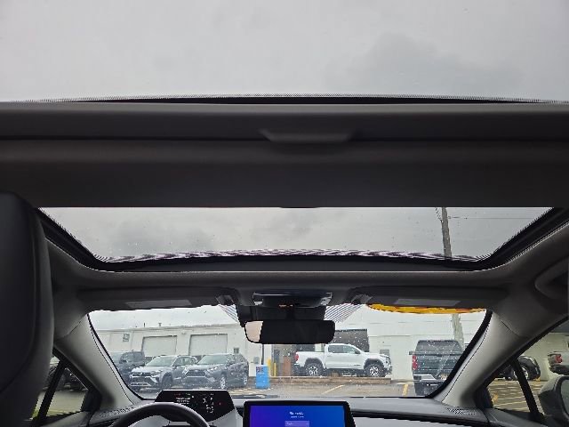 Used 2024 Toyota Prius Prime FWD image 22