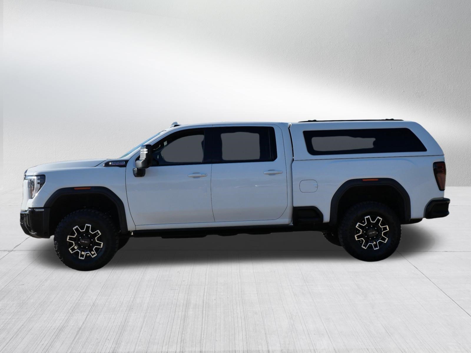 Used 2026 GMC Sierra 2500 AT4X AWD/4WD image 4