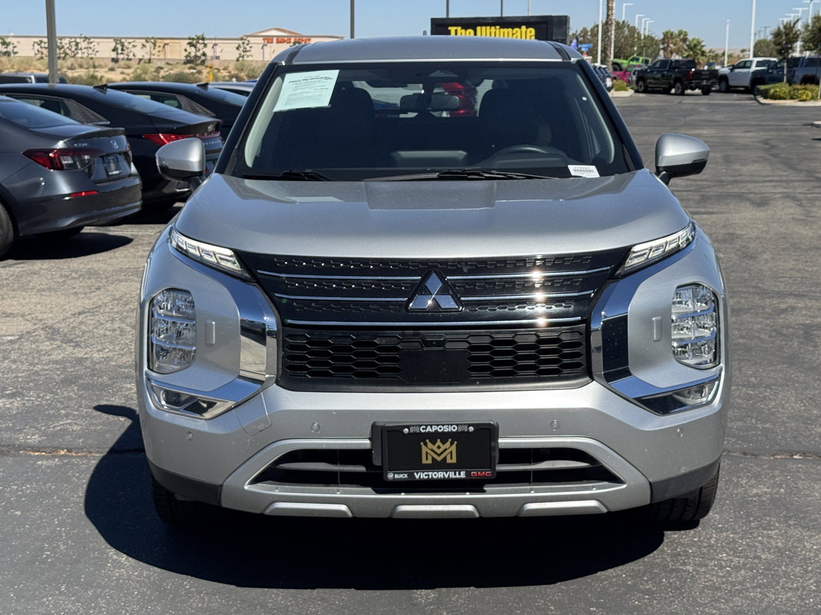 Used 2024 Mitsubishi Outlander SE Black Edition AWD/4WD image 2