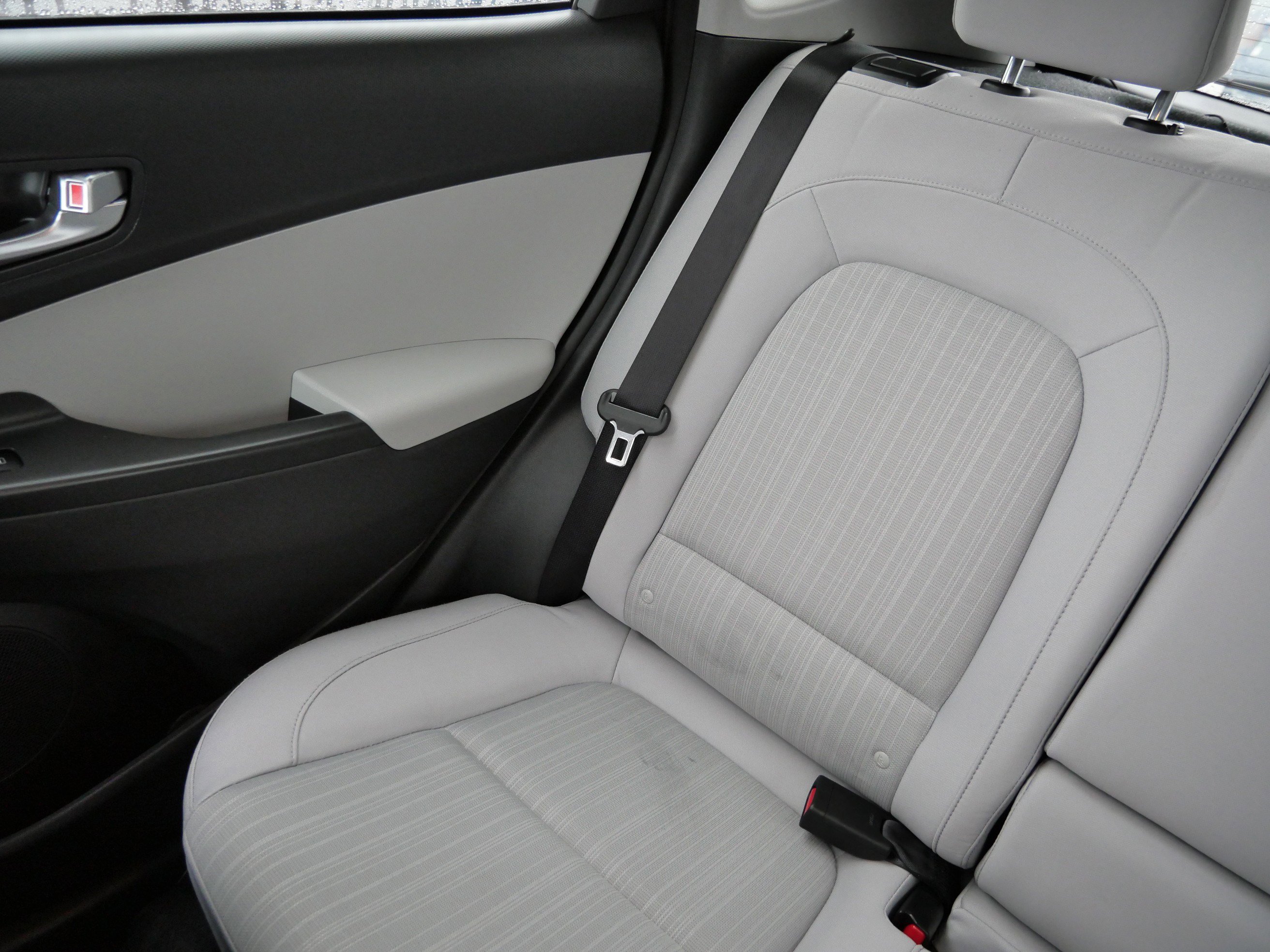 Certified 2022 Hyundai Kona SEL w/ Convenience Package image 12