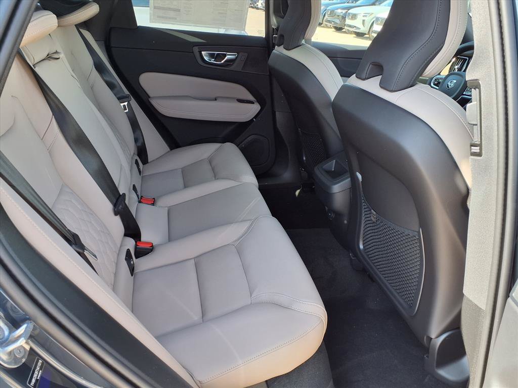 New 2026 Volvo XC60 B5 Plus w/ Protection Package Premier AWD/4WD image 10