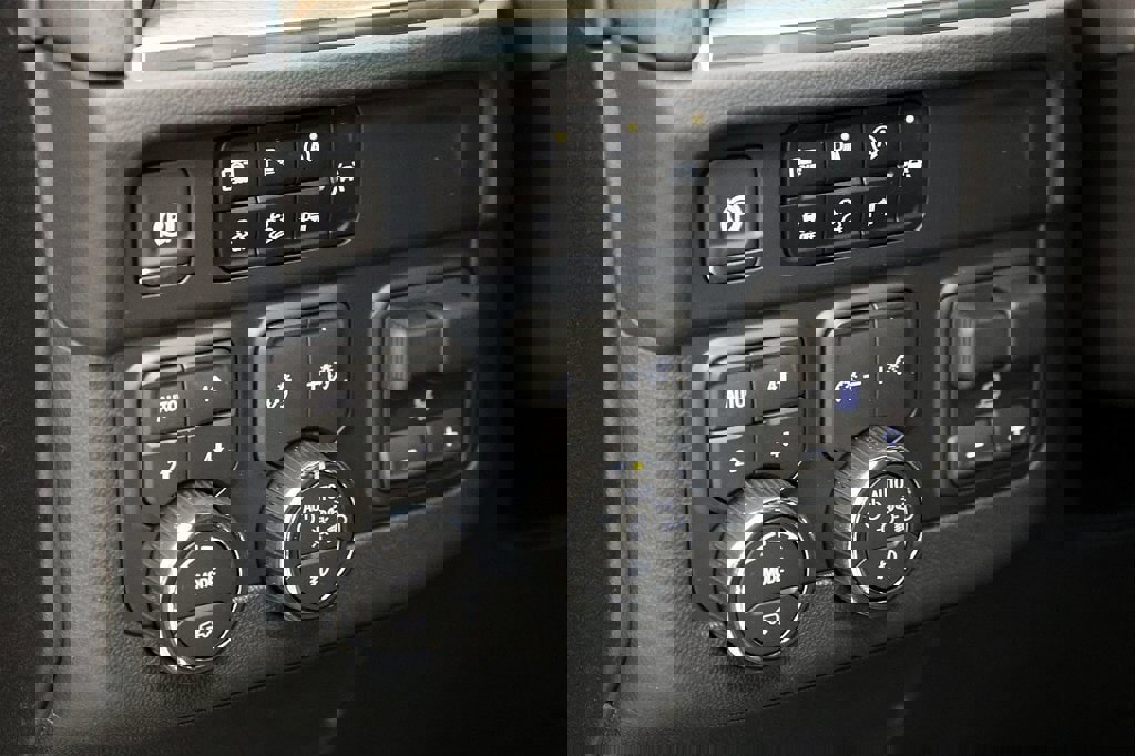 New 2026 Chevrolet Suburban High Country image 19