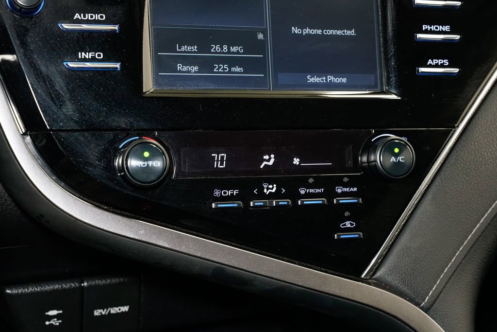 Used 2018 Toyota Camry SE image 15