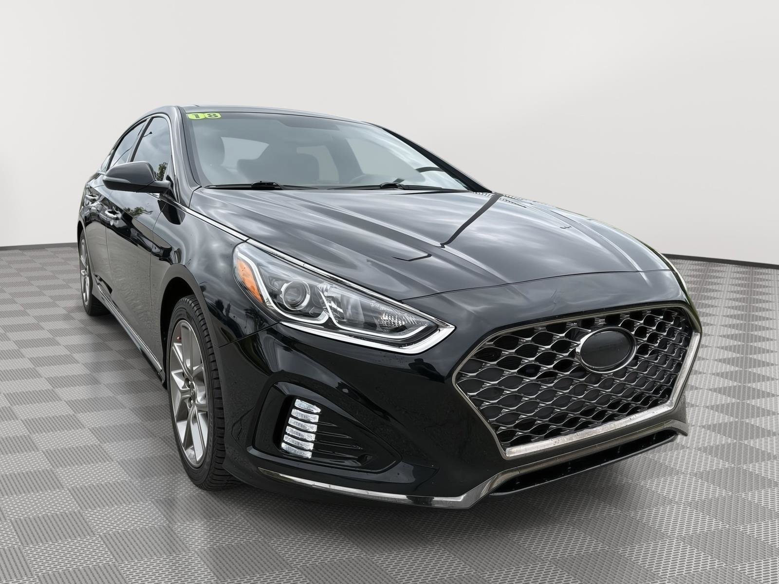 Used 2018 Hyundai Sonata Sport w/ Cargo Package FWD image 7