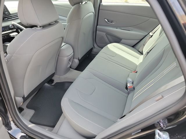 New 2026 Hyundai Elantra Sport FWD image 24