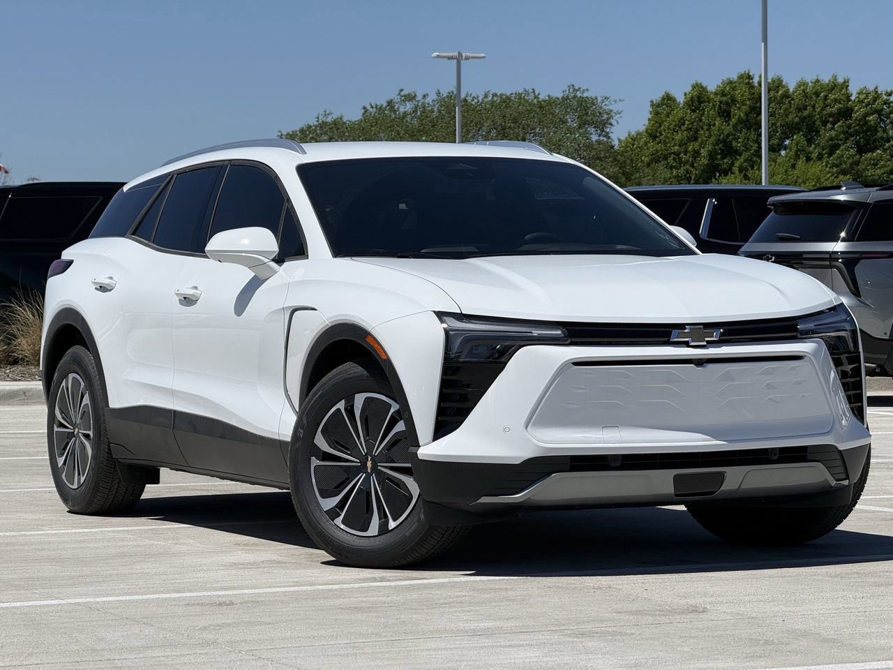 New 2026 Chevrolet Blazer EV LT w/ Super Cruise Package image 2