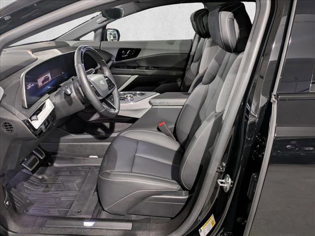 Used 2025 Cadillac Optiq Sport 1 image 22