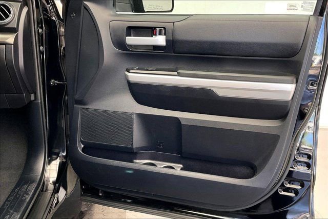 Used 2014 Toyota Tundra SR5 w/ TRD Off Road Package image 26