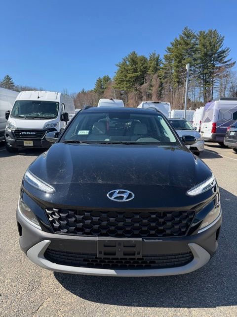 Used 2023 Hyundai Kona SEL w/ Cargo Package image 2