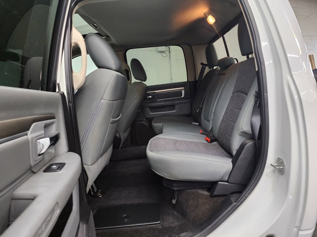 Used 2017 RAM 2500 Big Horn w/ Sport Appearance Group AWD/4WD image 25