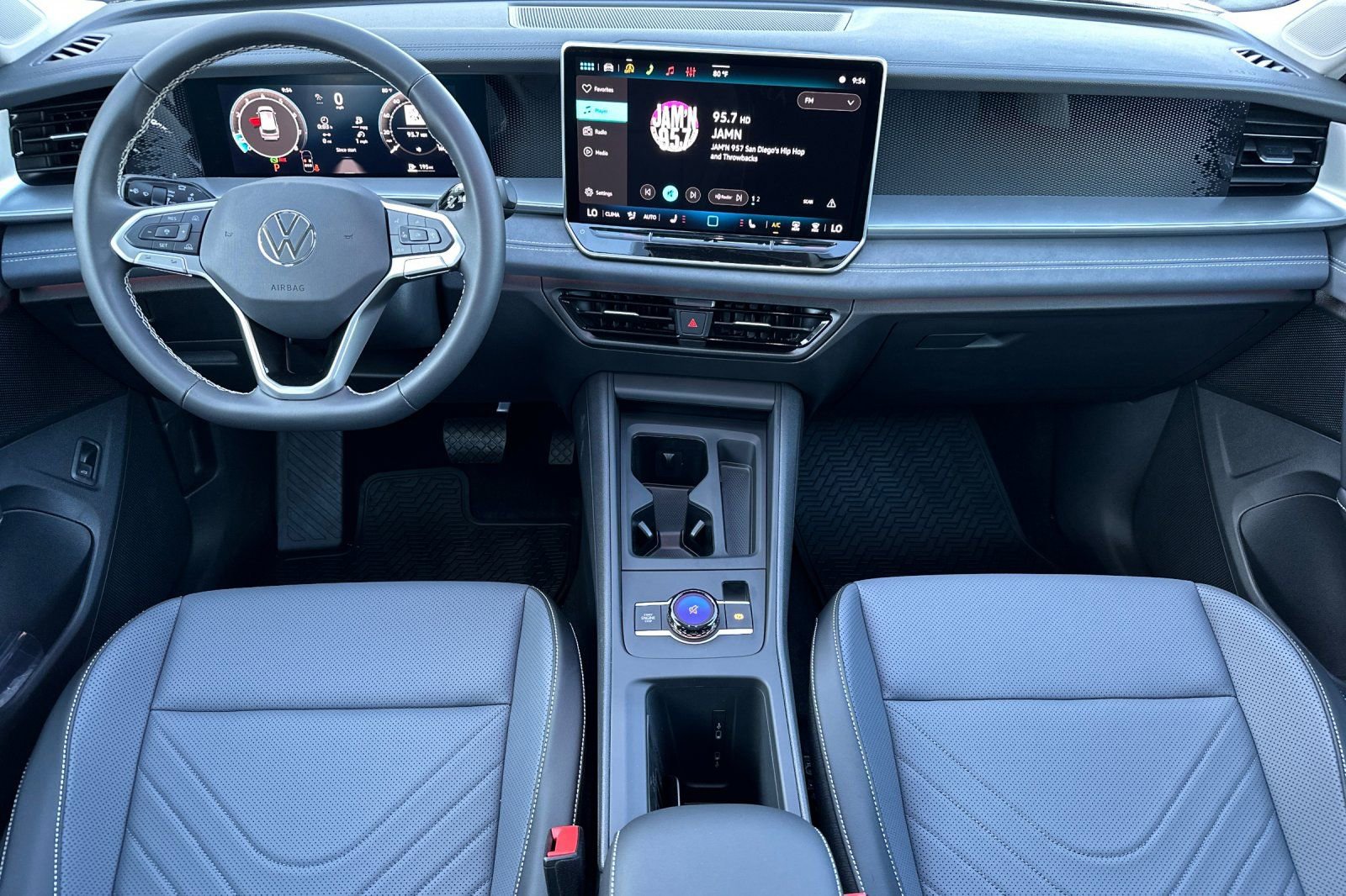 New 2026 Volkswagen Tiguan SE image 12