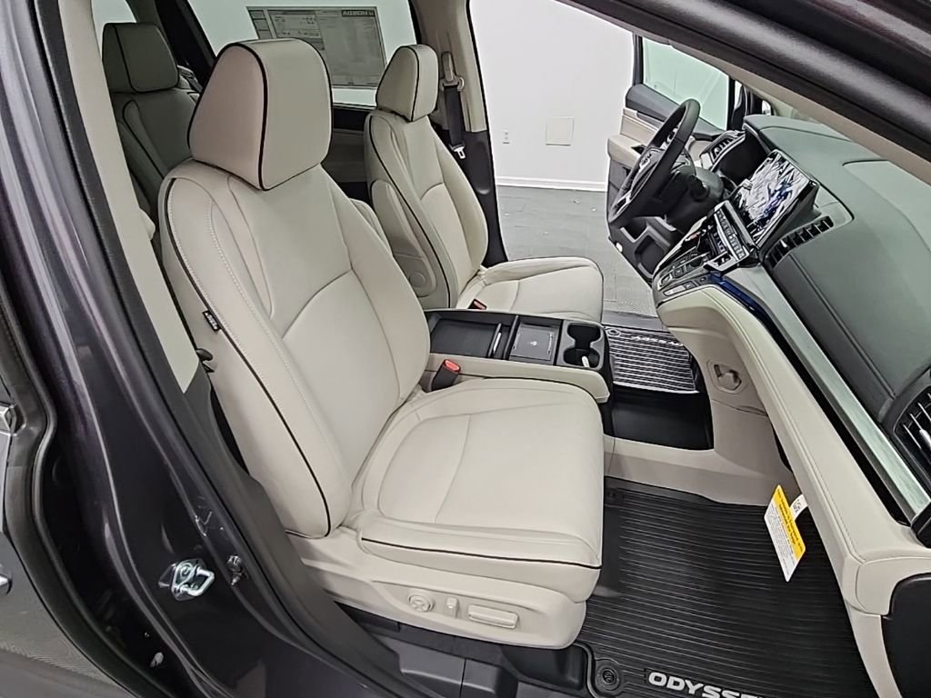 New 2026 Honda Odyssey Touring image 41