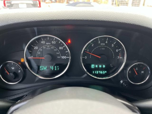 Used 2016 Jeep Wrangler Unlimited Sahara w/ Connectivity Group image 26