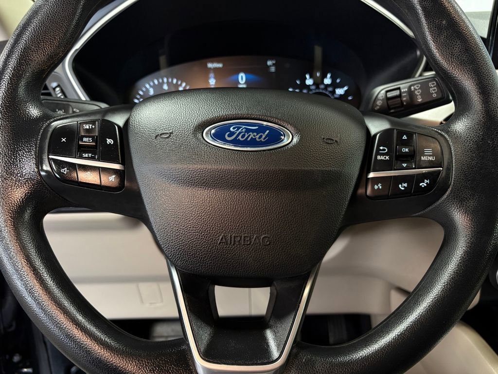 Used 2020 Ford Escape SE image 20