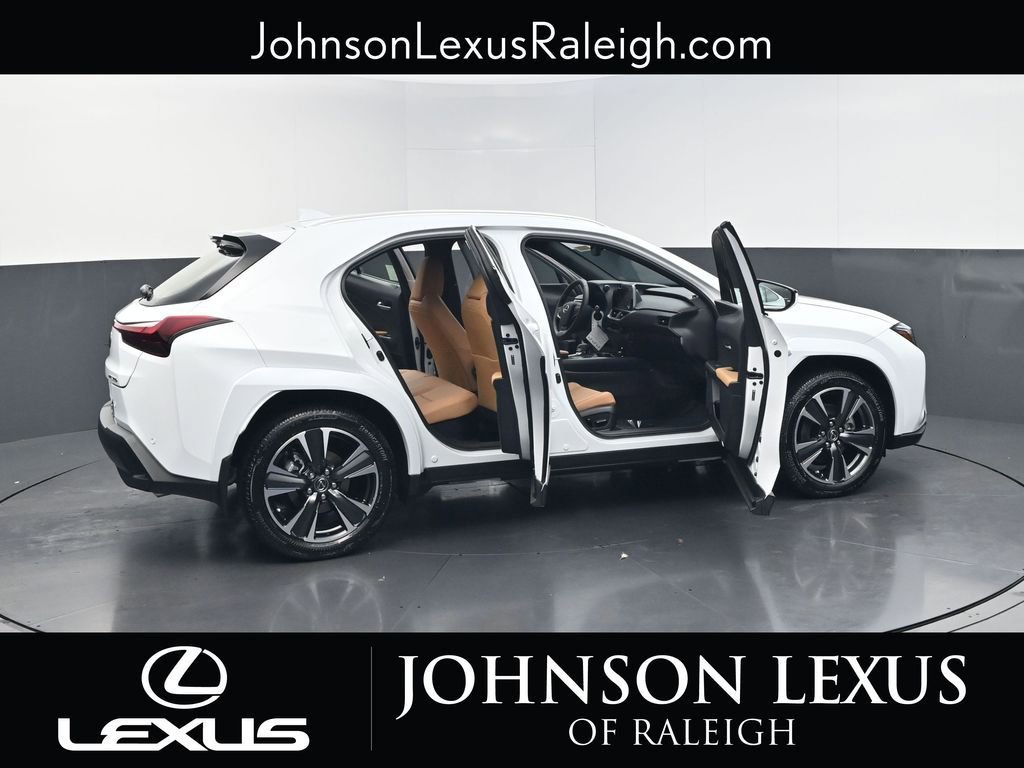 New 2026 Lexus UX 300h AWD image 32