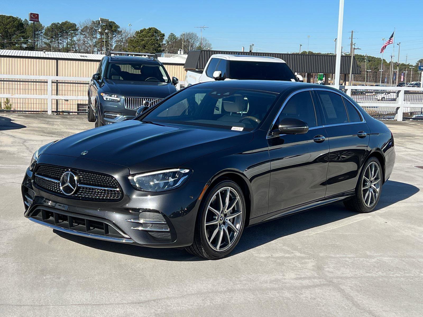 Used 2022 Mercedes-Benz E 350 Sedan image 1