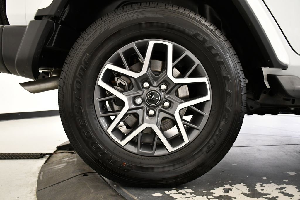 Used 2025 Jeep Wrangler Sahara image 15