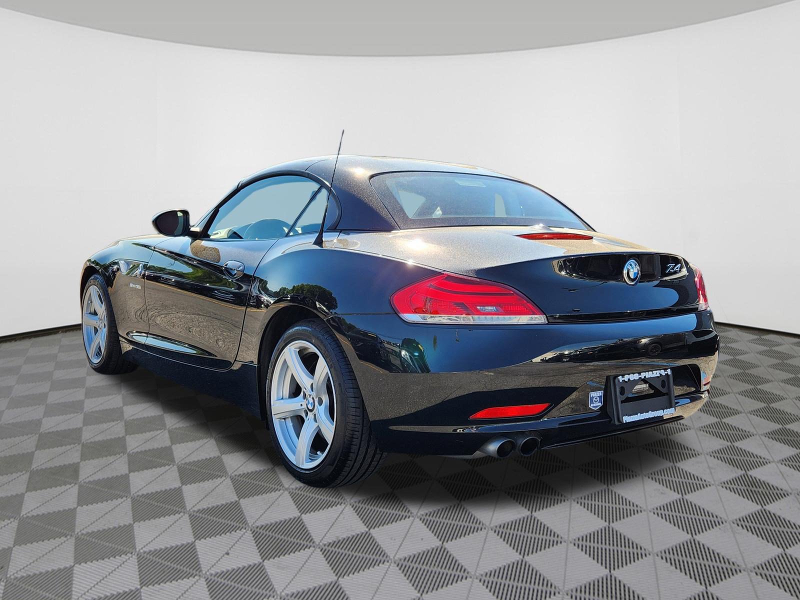 Used 2009 BMW Z4 sDrive30i RWD image 3