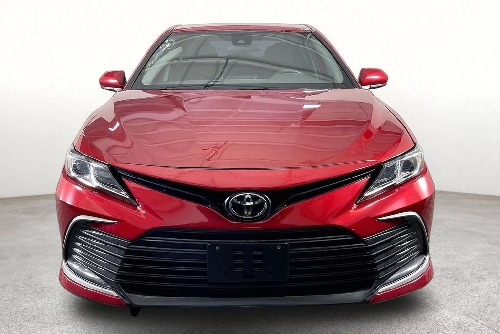 Used 2024 Toyota Camry LE FWD image 4