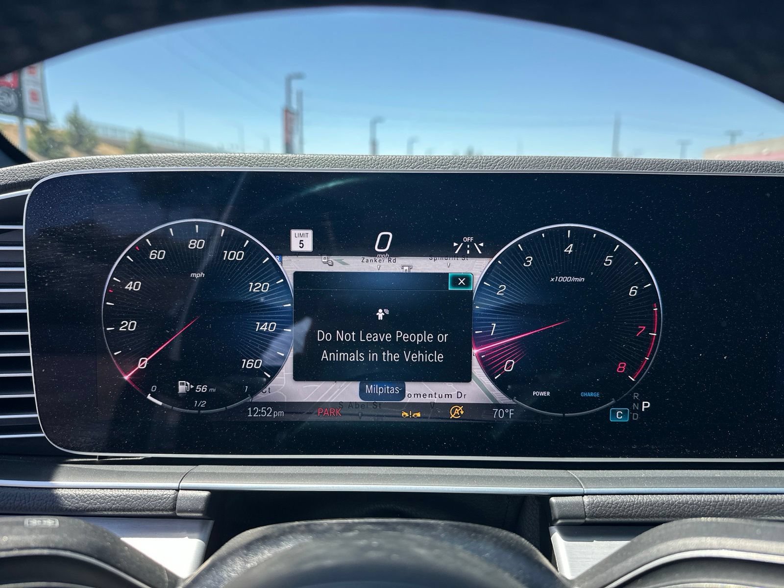 Used 2025 Mercedes-Benz GLE 350 4MATIC w/ Driver Assistance Package image 10