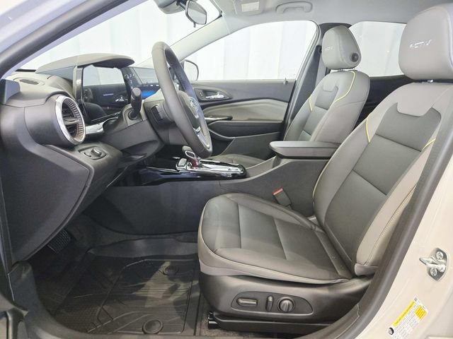 New 2026 Chevrolet Trax ACTIV w/ Driver Confidence Package FWD image 8