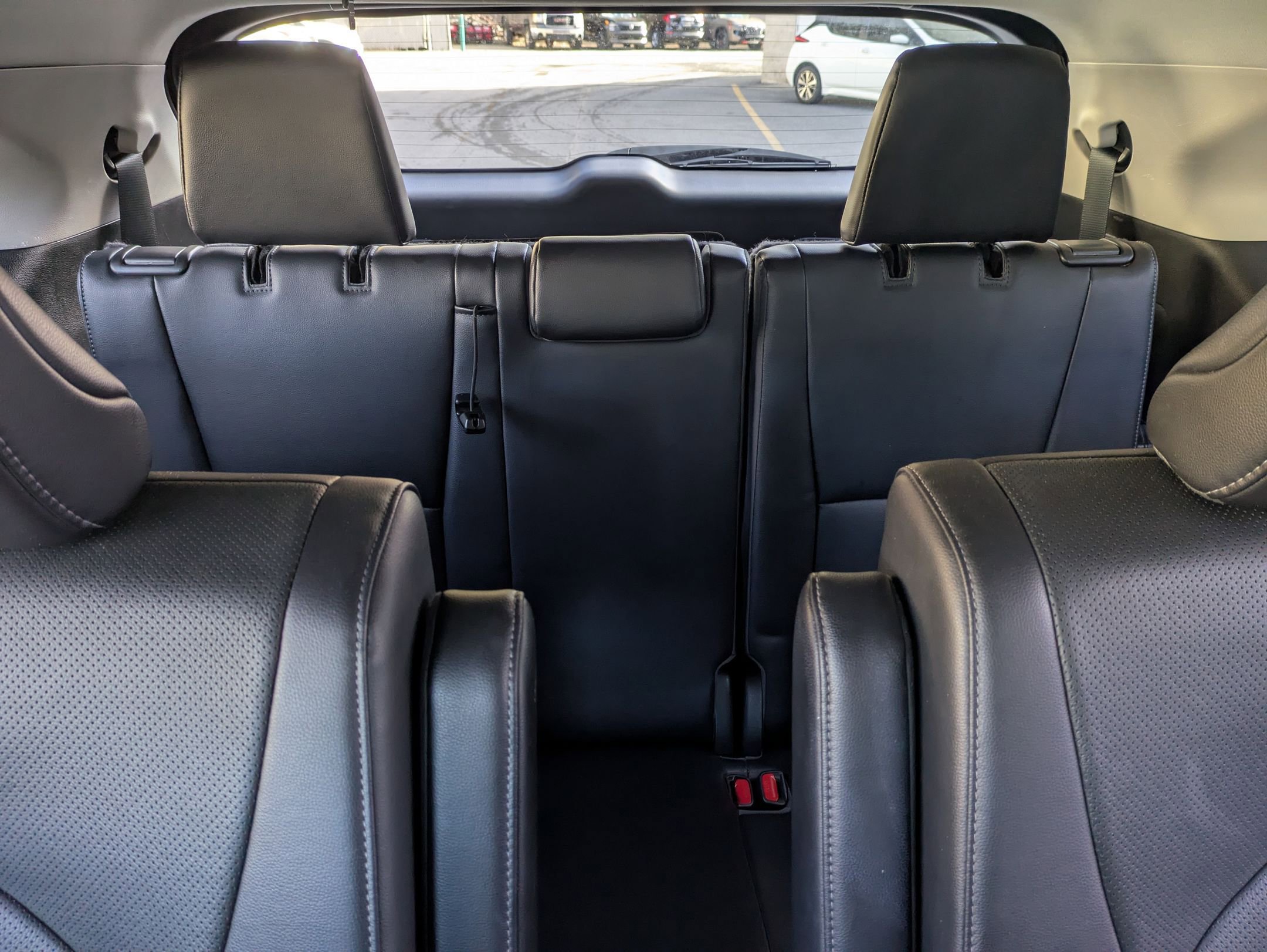 Used 2023 Toyota Highlander Limited image 9