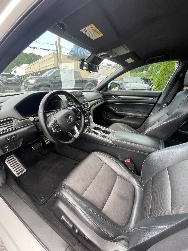 Used 2018 Honda Accord Sport image 9
