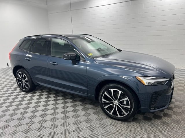 Used 2024 Volvo XC60 B5 Plus w/ Climate Package AWD/4WD image 4