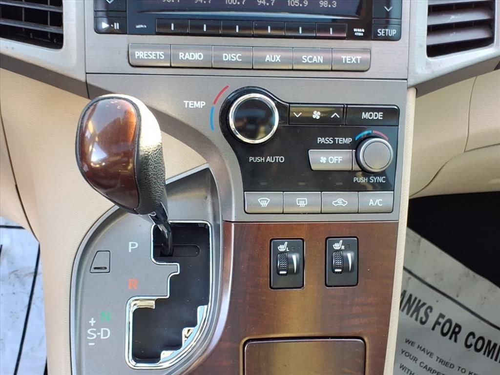 Used 2012 Toyota Venza AWD image 12