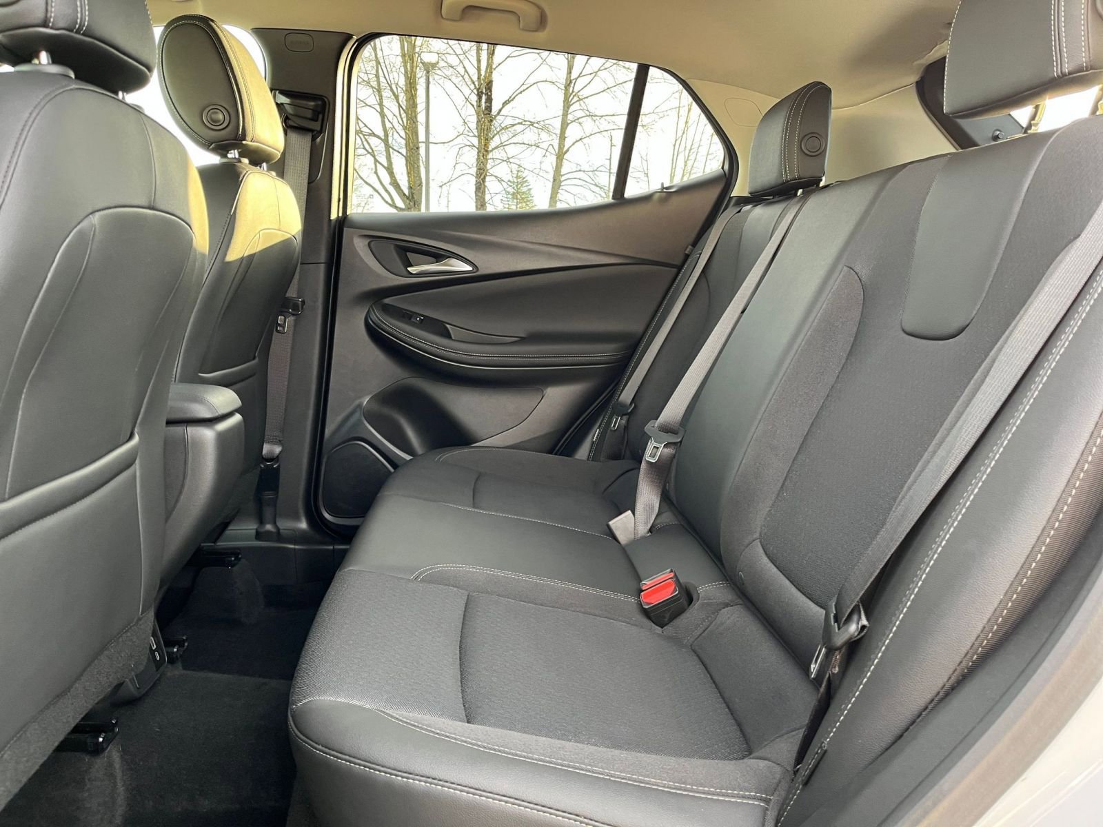 Used 2025 Buick Encore GX Preferred image 25