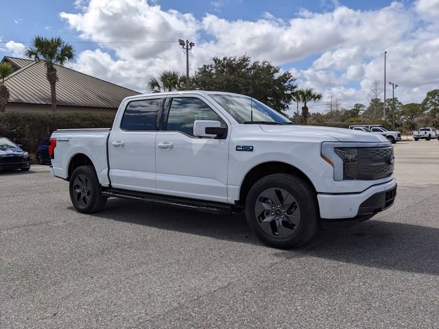 Certified 2025 Ford F150 Lightning Lariat w/ Max Trailer Tow Package image 2