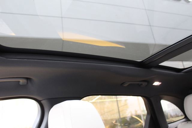 New 2026 Jaguar F-PACE R-Dynamic S image 20