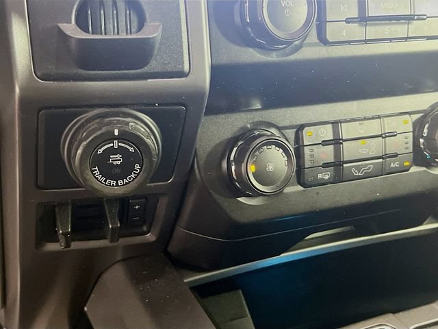 Used 2019 Ford F150 XLT w/ Equipment Group 302A Luxury RWD image 15
