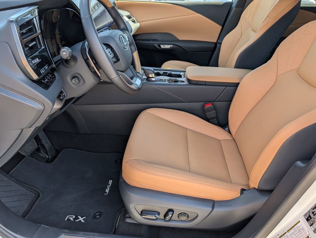 Used 2025 Lexus RX 350 Premium w/ Accessory Package (Z1) FWD image 13