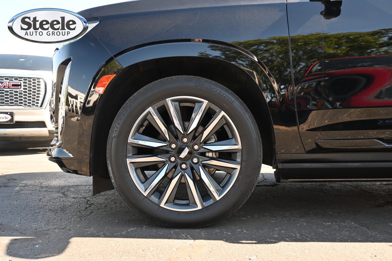 Certified 2023 Cadillac Escalade ESV Sport Platinum AWD/4WD image 29