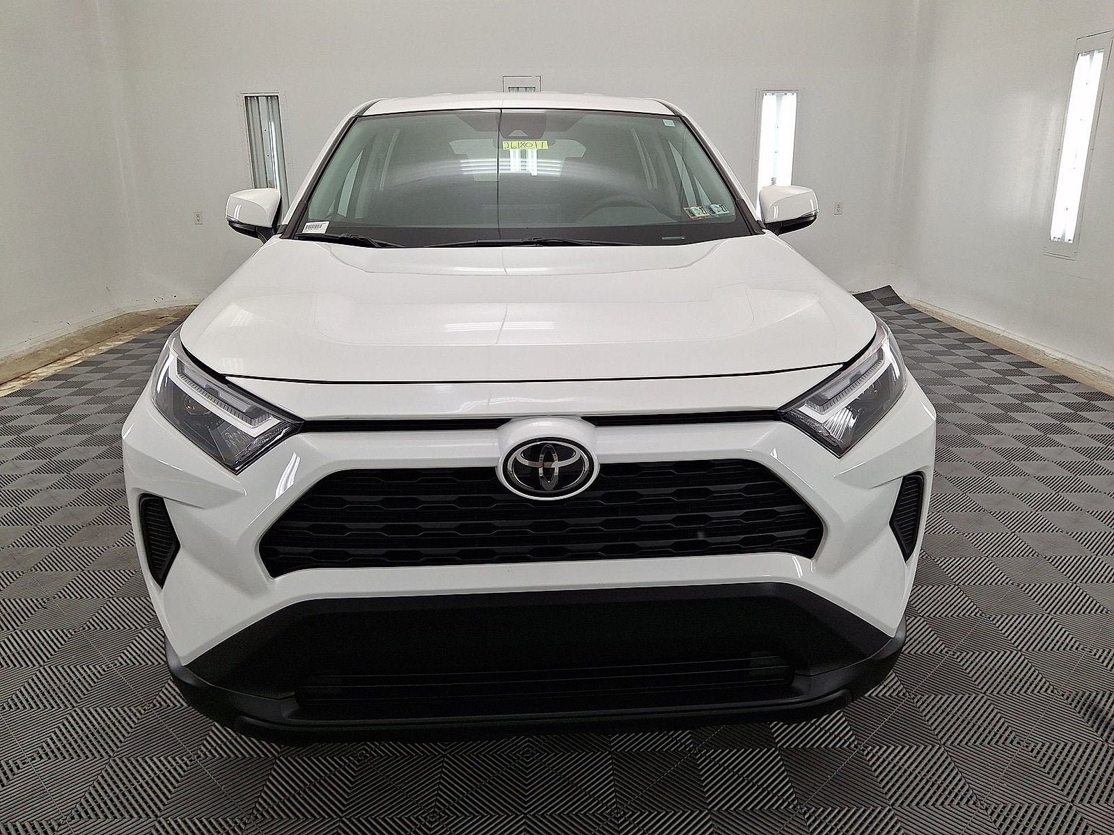 Certified 2023 Toyota RAV4 LE AWD/4WD image 20