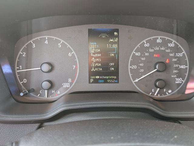 Used 2025 Toyota Corolla LE w/ Convenience Package image 22